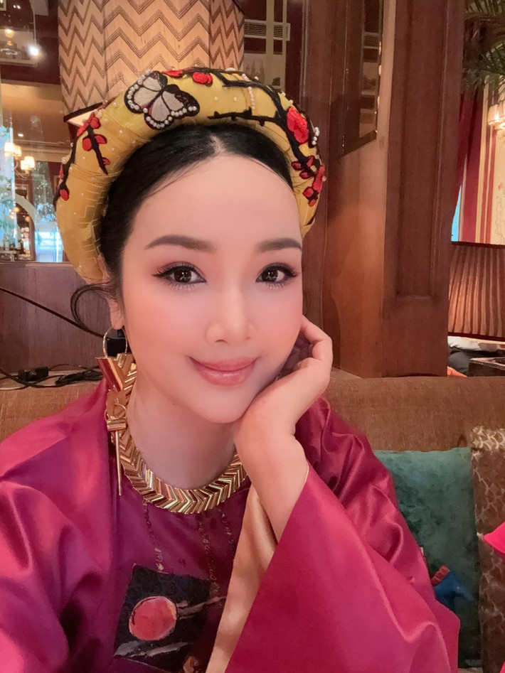 Hoa hậu Giáng My đằm thắm trong buổi gặp bạn bè. Ảnh: FB Giang My Nguyen