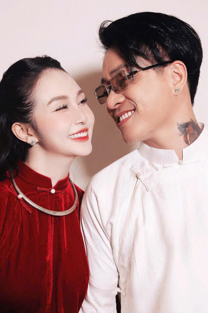 Trần Thu Hương, hay còn được biết đến với nghệ danh Hương Baby, là một trong những hot girl đời đầu của Hà thành. Sau khi kết hôn với ca sĩ Tuấn Hưng, cô rút khỏi showbiz, tập trung kinh doanh và chăm sóc gia đình. Ảnh: FB Trần Thu Hương