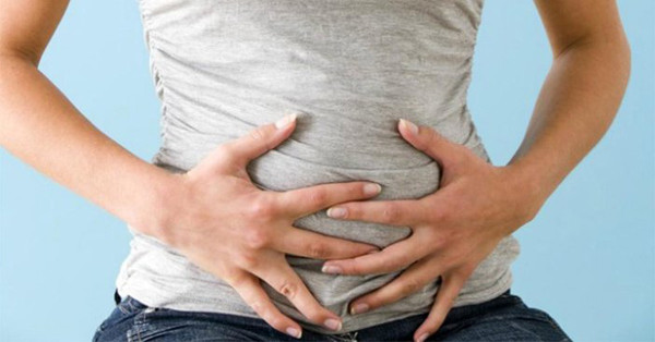 Chướng bụng, nôn mửa, không đi tiêu. Người trưởng thành có đường ruột khỏe mạnh, ăn uống hợp lý sẽ đi tiêu đều đặn. Vậy nhưng, nếu xuất hiện các biểu hiện như chướng bụng, nôn mửa hoặc lâu ngày không đi tiêu thì cần hết sức chú ý đến các bệnh lý như tắc ruột, thậm chí là ung thư đại tràng.