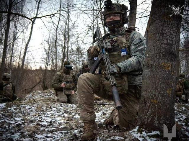 Kênh DeepState ngày 7/3 cho biết, RFAF đã chọc thủng phòng tuyến của Ukraine gần thị trấn Sudzha, khu vực mà các đơn vị AFU đang cố gắng ngăn chặn nguy cơ bị bao vây một phần hoặc toàn bộ.
