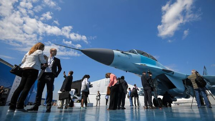 Theo Giám đốc chương trình MiG-35, Musheg Baloyan, các vấn đề mà các chuyên gia quân sự nêu ra trước đó, liên quan đến máy bay trong quá trình thử nghiệm đã được các chuyên gia của UAC giải quyết kịp thời; cho phép bắt đầu sản xuất lô máy bay MiG-35 mới đầu tiên. Bộ Quốc phòng Nga dự kiến sẽ đưa ra quyết định cuối cùng về vấn đề này trong tương lai gần, Baloyan cho biết.