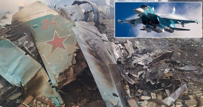 Nhưng sau khi xung đột Nga-Ukraine bùng nổ, lực lượng không quân chiến thuật Nga thiệt hại quá nhiều máy bay chiến đấu. Mặc dù không quân chiến thuật Nga trang bị phần lớn chiến đấu cơ thế hệ 4, nhưng do thiếu vũ khí có điều khiển, nên phải sử dụng phần lớn vũ khí không điều khiển, chủ yếu là bom thả rơi tự do FAB và rocket.