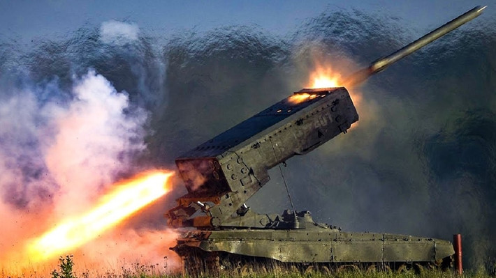 Quân Ukraine tại khu vực cũng đang cố gắng giành quyền kiểm soát dọc theo tuyến đường sắt gần đó, bằng cách sử dụng các công sự và lớp ngụy trang tự nhiên. Đáp lại, RFAF điều pháo nhiệt áp hạng nặng TOS-1A, giúp họ tiêu diệt đối phương ngay cả ở những vị trí kiên cố. Do mất đi thế chủ động về mặt chiến thuật, AFU buộc phải điều lực lượng dự bị từ các nơi khác trên mặt trận, về đây tăng viện.