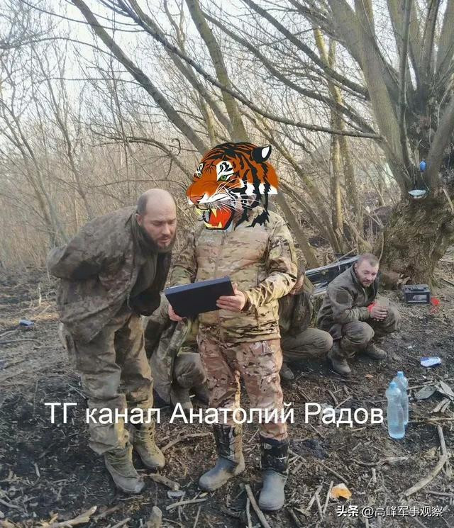 Điều này có nghĩa là quân Ukraine, lính đánh thuê và sĩ quan NATO bị kẹt lại ở phía tây Sudzha chỉ có hai lựa chọn: hoặc chấp nhận đầu hàng, hoặc cố gắng phá vây, chấp nhận có thể bị tiêu diệt. Nhiều lính Ukraine đã chọn phương án thứ nhất ra hàng để bảo toàn mạng sống, nhưng một số kiên quyết phá vây.