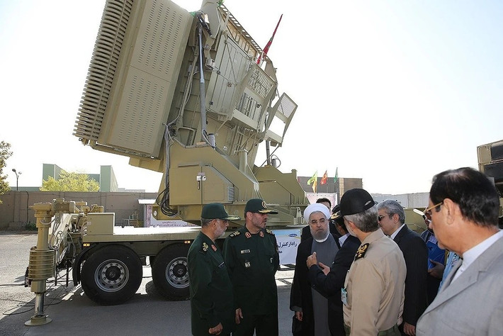 Ngoài ra, hiện có thông tin là Nga chuẩn bị cung cấp cho Iran hệ thống phòng không S-400, mặc dù chưa được xác nhận, nhưng với các hệ thống phòng không tiên tiến hiện có, bao gồm S-300 và các hệ thống nội địa như Bavar-373, cũng đã đặt ra thách thức nghiêm trọng đối với sự thống trị trên không của Israel trong khu vực.