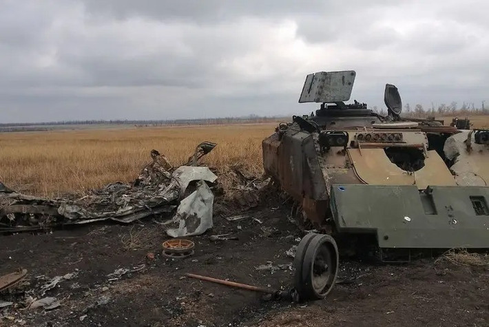 Tuy nhiên, những khó khăn của Ukraine còn vượt xa hơn thế nữa. Khả năng phòng không của Ukraine đã bị suy yếu nghiêm trọng, vì toàn bộ tên lửa phòng không do phương Tây cung cấp đều đã cạn kiệt. Điều này có nghĩa là nếu RFAF tăng cường tiến hành các cuộc không kích, Ukraine sẽ khó có thể phòng thủ hiệu quả.