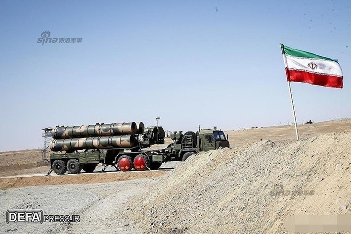 Phòng không Iran, hiện đang có trong biên chế chiến đấu hệ thống phòng thủ tầm xa, có nguồn gốc từ Nga là S-300PMU-2, được chuyển giao vào năm 2016, đã thu hút được nhiều sự chú ý nhất. Theo tình báo Israel, Iran có 16 bệ phóng di động, một số đài radar cảnh giới nhìn vòng mọi độ cao 96L6E, radar dẫn đường tên lửa 30N6E2, và một số thành phần hỗ trợ.