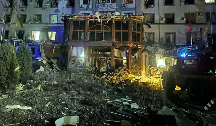 Điều đáng chú ý là tại thành phố Krivoy Rog, là quê nhà của Tổng thống Ukraine Zelensky, đã trở thành một trong những địa điểm ưa thích của lính đánh thuê nước ngoài. RFAF thường xuyên tấn công các mục tiêu ở thànhh phố này.