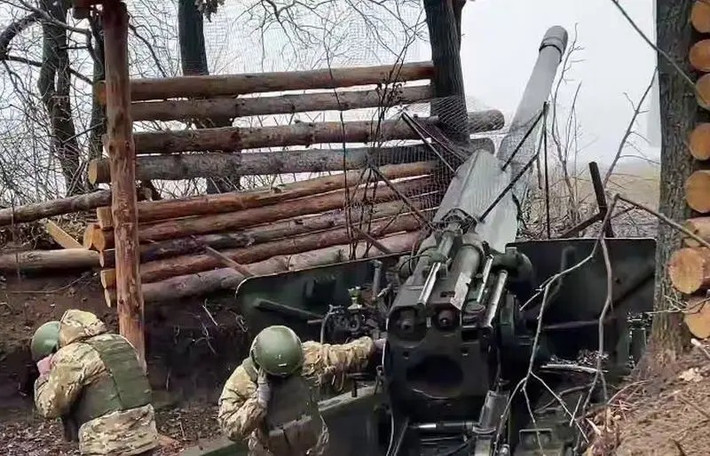 Một khi quân đội Ukraine bị bao vây, chiến thuật “gọng kìm” của quân đội Nga rất thành công trong thời gian qua, sẽ nhanh chóng khép lại, và ngay cả khi AFU dù có rào cản tự nhiên như sông Oskil, thì cũng sẽ không có khả năng phòng thủ trước chiến thuật của RFAF.