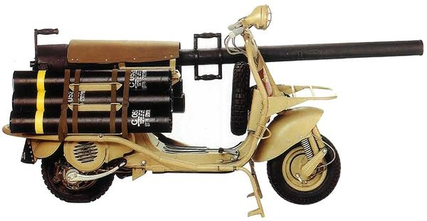 Chiếc xe tay ga này có khả năng vượt địa hình hoàn hảo, và súng của nó được sử dụng để phá hoại công sự và chống lại các xe bọc thép hạng nhẹ. Ngoài ra, những chiếc Vespa khá rẻ - dưới 500 USD mỗi chiếc.