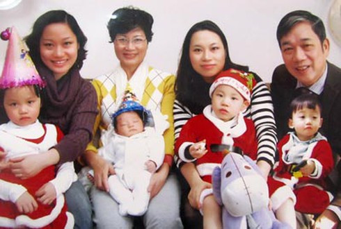 Tuy nhiên, khó khăn trong việc cạnh tranh trên thị trường, tiệm bánh gần như trên bờ vực phá sản. Chị Giang cùng mẹ quyết tâm vực lại doanh nghiệp gia đình bằng cách chọn hướng đi phát triển các sản phẩm bánh truyền thống với mong muốn gìn giữ và phát triển nghề làm bánh gia truyền, và trên hết, chị mong những giá trị cổ truyền sẽ được lan tỏa tới thế hệ sau.