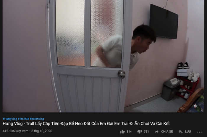 Trong video này, Hưng đã lấy trộm tiền trong heo đất của em trai và em gái của mình, sau đó dùng số tiền trộm được mua nước dừa, pizza về cho các em ăn