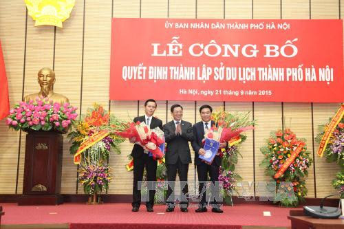 Ngày 28/7/2015, UBND TP Hà Nội ra quyết định số 18/2015/QĐ-UBND, về việc "Thành lập Sở Du lịch thành phố Hà Nội", trên cơ sở tách chức năng quản lý nhà nước về du lịch từ Sở Văn hóa, Thể thao và Du lịch thành phố Hà Nội. Ông Đỗ Đình Hồng là giám đốc đầu tiên của Sở Du lịch Hà Nội (năm 2015 - 2017). ( Ảnh: TTXVN)
