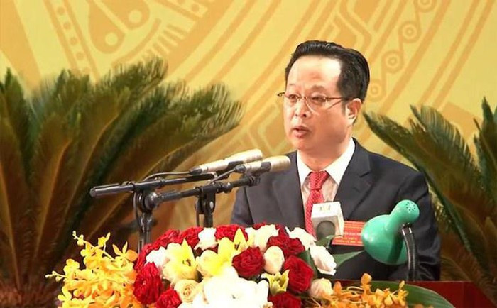Ông Trần Thế Cương sinh năm 1973, là tiến sĩ kinh tế, cử nhân sinh - kỹ thuật nông nghiệp.