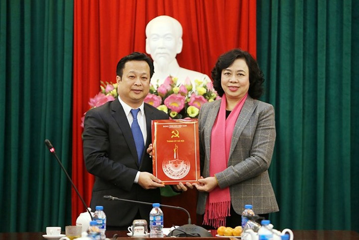 Từ năm 1996 đến tháng 12/2004, ông Cương là phó trưởng Ban Thanh niên trường học (Thành đoàn Hà Nội), ủy viên Ban Thư ký Hội Sinh viên thành phố Hà Nội.