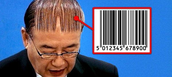 Mái tóc thưa sẽ không gây chú ý nhiều. Tuy nhiên, tạo hình giống hệt mã vạch hàng hóa như thế này thì không phải ai cũng làm được.