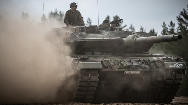 Hệ thống di động của Leopard 2A6, bao gồm hệ truyền động và hệ thống treo, cũng là mối quan tâm đáng chú ý. Xe tăng của Đức nổi tiếng với khả năng cơ động, mặc dù trọng lượng lớn (62,5 tấn). Ảnh: Getty Images.