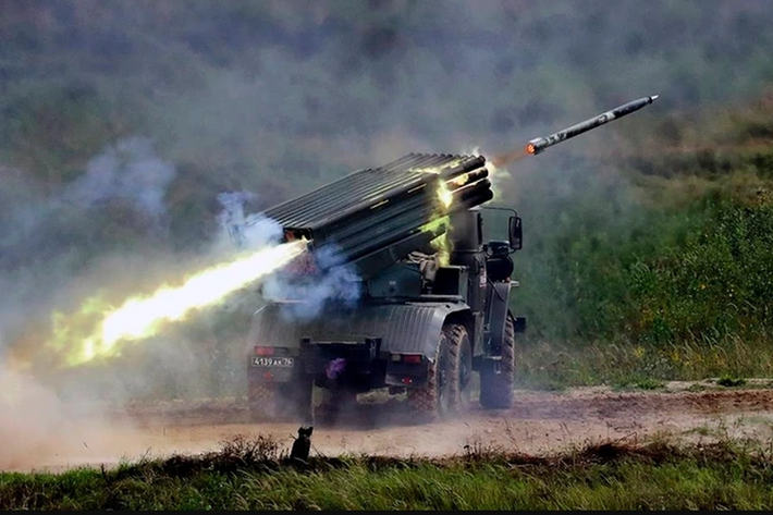Đáng chú ý là trong hai ngày qua, Quân đội Ukraine đã không pháo kích vào các cầu phao của Quân đội Nga trên sông Seim, dường như có ý định để Quân đội Nga tăng cường hoạt động ở phía nam sông Seim, điều này có thể là một phần trong kế hoạch chiến thuật của Quân đội Ukraine. Ảnh: Reuters.