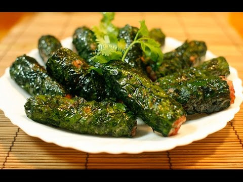 Đặt chảo lên bếp cho chút dầu ăn, đến khi dầu nóng thì gắp từng miếng chả lá lốt cho vào chiên với lửa vừa để chả chín đều 2 mặt. Ảnh: phunutoday.vn.