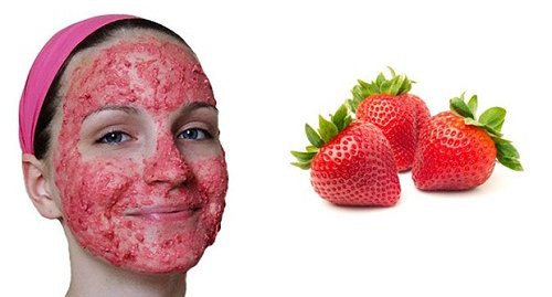 Ăn 100 gr dâu tây mỗi ngày không chỉ giúp tàn nhang mau biến mất khỏi da mà còn giúp răng trắng khỏe hơn. Ảnh: LinkedIn.com.