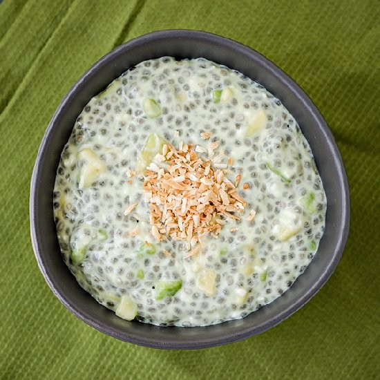 6. Bơ và hạt chia: Bơ chứa vitamin B, rất tốt cho thần kinh và tế bào não. Còn hạt chia là một nguồn magiê rất lớn, là một khoáng chất cần thiết để giảm căng thẳng. Ảnh: HatchiaNutiva.vn.
