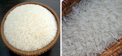 3. Cơm niêu. Nguyên liệu: Gạo ngon, dừa nạo, nước cốt dừa, muối, lá dứa. Trộn gạo với nước cốt dừa và muối đường. Cho thêm lá dứa vào rồi đổ tất cả vào một chiếc xửng, trải đều gạo ra. Ảnh: tunaucom.edu.vn.