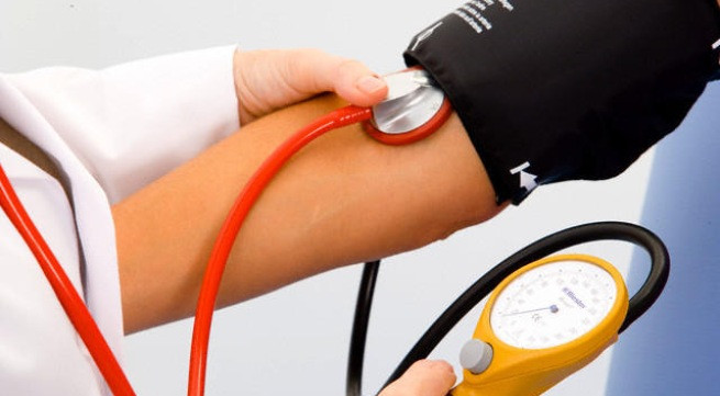5. Chữa huyết áp cao: Uống nước luộc ngô hằng ngày, ngày 2-3 lần, mỗi lần vài bát, liên tục trong 2-3 tháng. Ảnh: BNCmedipharm.com.