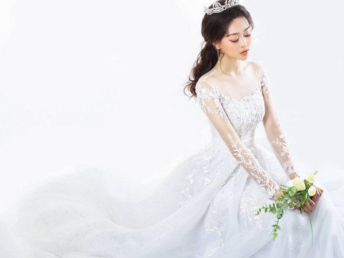 Dù phủ nhận nhưng nhiều người hâm mộ và bạn bè trên Facebook của Á hậu Phương Nga - Bình An hy vọng hai người sớm kết hôn vì quá đẹp đôi.