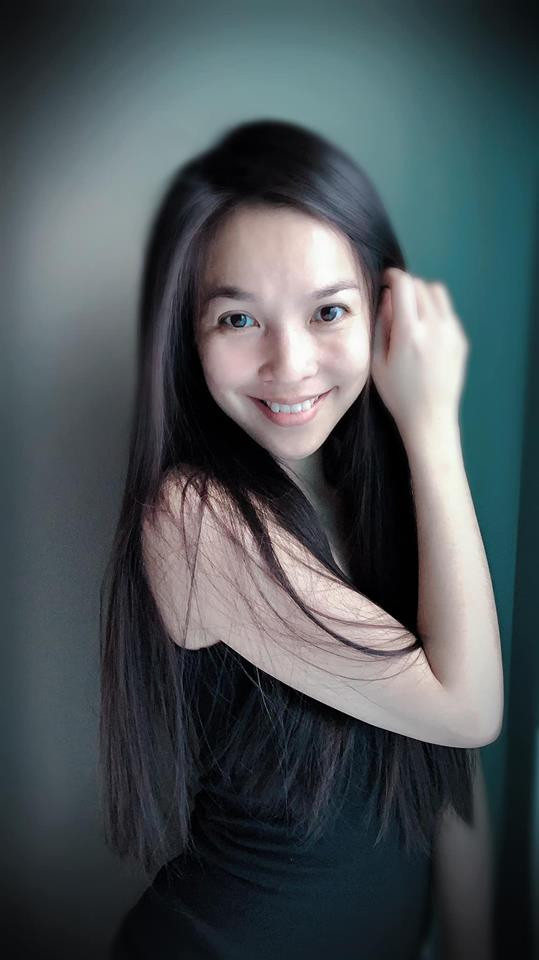 Mới đây nhất, nữ ca sĩ Hiền Thục viết: "Mùa xuân. Hoa cúc dại đã nở lún phún ven đường. Đầu tháng 3, đồng hồ đã chỉnh lại vừa vặn 12h đi sau chỗ có người em thương. Sớm nay, mùi cây cỏ thơm hơi sương thoang thoảng trong gió. Em mở cửa sổ suốt đêm để nghe tiếng côn trùng rả rích... đến sáng se sẽ tiếng chim hót ríu rít, có khi giúp em vơi một chút nỗi nhớ anh. Chờ anh, chưa bao giờ là dễ dàng. Nếu anh biết từng lời anh nói có ý nghĩa với em thế nào. Mà không sao, anh vốn đã lạnh lùng như vậy...".