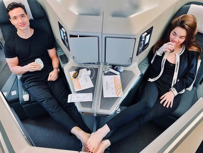 Dù được fan tích cực giục cưới trong năm 2019 nhưng cặp sao vẫn khá kín tiếng...
