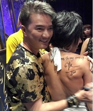 Đàm Vĩnh Hưng là một trong những sao nam Việt sở hữu lượng fan đông đảo nhất nhì showbiz Việt. Ông hoàng nhạc Việt còn từng khẳng định có rất nhiều fan nữ mong muốn có con với anh. Ảnh: Thethaovanhoa.