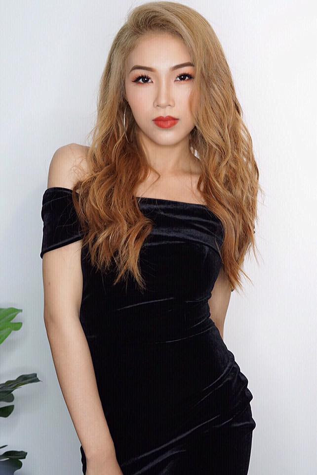 Trước khi đăng ký dự thi Hoa hậu Hoàn vũ Việt Nam năm nay, em gái Hoàng Thùy khá kín tiếng.