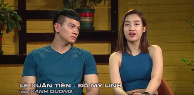Theo đó, ở thử thách vẽ lợn, khi team Đỗ Mỹ Linh - Lê Xuân Tiền gặp phải chú lợn cứng đầu, người đẹp bất ngờ thốt lên: "Con này hư quá vậy? Sao mấy con đội kia nó nằm im mà con này cứ như con điên vậy?". Người đẹp tiếp tục "lên án" con vật ở phần phỏng vấn sau ghi hình: "Con lợn đội tôi cứ gào thét lên như kiểu có ai cắt tiết nó vậy. Nó cứ chạy vòng vòng, mình không thể nào giữ. Lần đầu tiên tôi thấy một con lợn rồ dại như vậy. Tình huống ấy, cả ba con heo đều rồ lên".