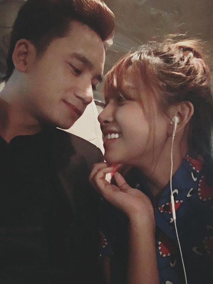 Phan Mạnh Quỳnh và Huỳnh Khánh Vy đã có 4 năm hẹn hò trước khi quyết định làm đám cưới vào tháng 12 năm nay.