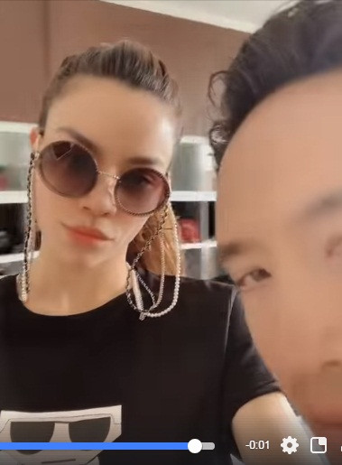 Theo đó, Hà Hồ hỏi nửa đùa nửa thật: "Chuẩn bị đi thu mà vô tình nghe phải giọng ca này... có nên mời duet???".