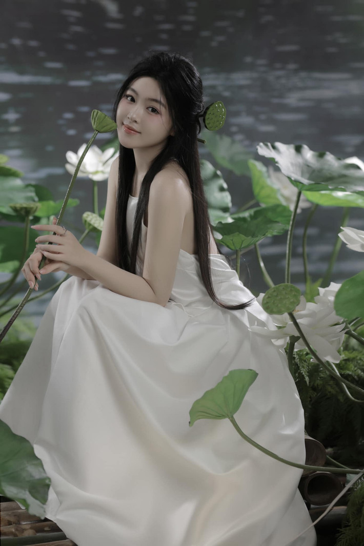 Với nhan sắc này, Lọ Lem dễ dàng chiếm được cảm tình của mọi người ngay từ cái nhìn đầu tiên. Ảnh: FB Mai Thảo Linh