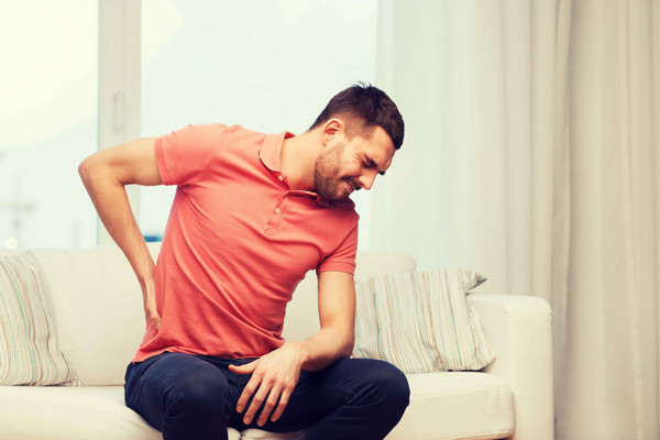 Mắc chứng thận hư vô cùng nguy hại. Nguyên nhân bởi nó là một trong những bộ phận quan trọng đảm bảo sức khỏe tổng thể; có vai trò điều chỉnh chất điện giải, nước, huyết áp, chất thải chuyển hóa của cơ thể.