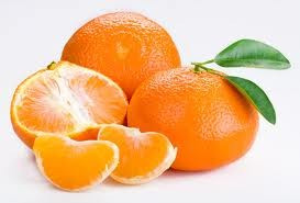 Quýt: Căn cứ vào nghiên cứu của các chuyên gia, một ngày không nên ăn quá 3 quả quýt. Vì nhu cầu vitamin C cần cho mỗi người trong ngày 3 quả quít là đủ. Nếu ăn nhiều có hại cho vòm miệng và răng.