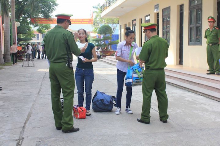 Sau phần công bố quyết định đặc xá của Chủ tịch nước, ban tổ chức đã thực hiện các thủ tục khác để trả tự do cho phạm nhân. Các phạm nhân được cấp giấy chứng nhận đặc xá, được cấp chi phí tàu xe về quê, quần áo mới.