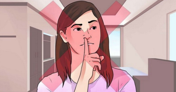Thứ hai, dùng khăn ngoáy mũi. Giống như tai, khoang mũi có khả năng tự làm sạch. Việc vệ sinh mạnh tay chỉ làm tổn thương niêm mạc, gây viêm nhiễm.