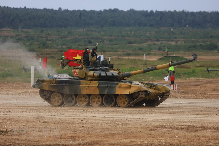 Kết quả còn lại của bảng này, đội Myanmar dù có sự chuẩn bị tốt khi được làm quen với T-72 nhiều năm nay nhưng chỉ về đích với thành tích 36 phút 27 giây do gặp nhiều lỗi trong quá trình thi đấu, bắn hạ 4/5 mục tiêu - khá xuất sắc. Đội Qatar là thất vọng nhất khi chỉ không bắn được mục tiêu nào.