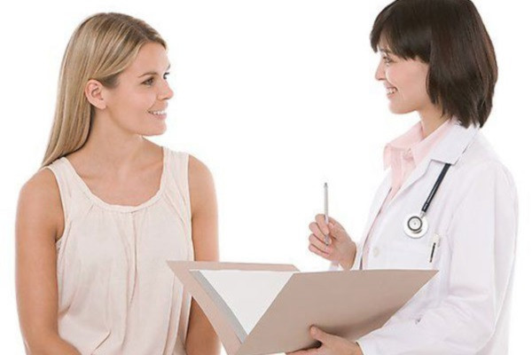 Chú ý là những phụ nữ có tiền sử hội chứng sốc nhiễm độc do dùng băng vệ sinh vẫn có thể bị lại. Do vậy, nên dùng băng vệ sinh thông thường và trao đổi với bác sỹ dùng loại nào là phù hợp.