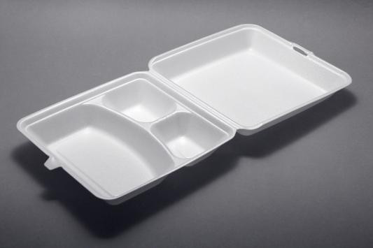 Trong hộp xốp có chứa monostyren - một loại chất độc có thể tác động đến gan, thận. Chất độc này tích tụ trong cơ thể trong thời gian dài có thể dẫn đến ung thư. (Ảnh Dktcdn)