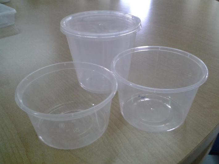 Các loại hộp nhựa dùng một lần khi đựng thức ăn nóng cũng giải phóng ra Styrene - một chất gây ung thư vô cùng độc hại. (Ảnh Blogspot)