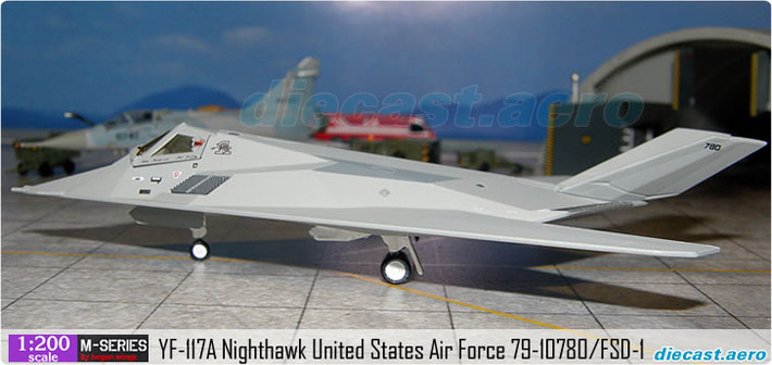 F-117 được phát triển trong giai đoạn căng thẳng nhất của thời kỳ chiến tranh lạnh, khi Liên Xô và Mỹ ngấp nghé bên bờ vực chiến tranh hạt nhân. Nhiệm vụ của Không quân Mỹ là phát triển một loại máy bay ném bom, có khả năng tàng hình, nhằm vượt qua mạng lưới phòng không dày đặc của Liên Xô, để ném bom hạt nhân.