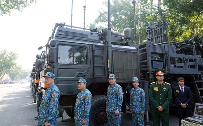 Hiện nay Việt Nam là khách hàng quan trọng của công nghiệp quốc phòng Israel, trước đó nước ta đã mua hệ thống phòng không tầm trung SPYDER của Raphale và Việt Nam đã có kinh nghiệm trong khai thác, sử dụng vũ khí khí tài có nguồn gốc Israel.