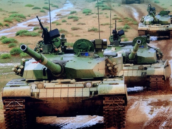 Rất có khả năng, số lượng xe tăng Type 99A sẽ chỉ dừng lại ở con số 300 chiếc, chứ không thể có số lượng lớn như xe tăng Type 96A và trong thời gian tới, có tin Trung Quốc đang phát triển một mẫu xe tăng chiến đấu chủ lực mới; loại xe tăng mà cho đến nay, chỉ có Nga, Hàn Quốc và Nhật Bản đã phát triển thành công. Nguồn ảnh: QQ.