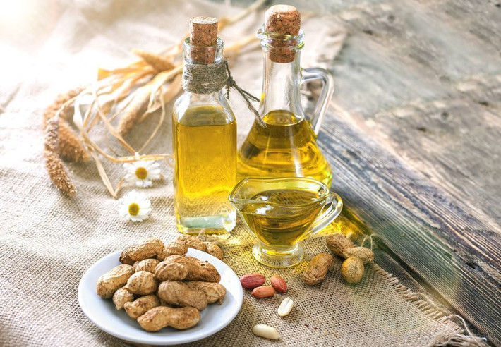 Người bị mỡ máu nên ăn cá từ 2 - 3 lần/ tuần, sử dụng dầu lạc, dầu olive thay cho mỡ để cung cấp các axit béo không no nhiều nối đôi. Ảnh: whitepro.