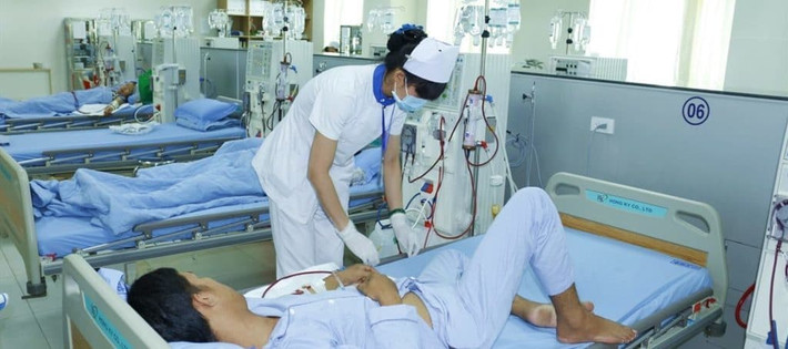 Chuột rút là một trong những biến chứng rất hay xảy ra khi chạy thận nhân tạo. Tuy nhiên, nguyên nhân của chuột rút trong chạy thận nhân tạo vẫn chưa được làm rõ. Ảnh: hellobacsi.