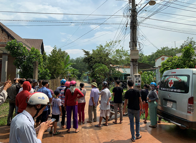 Đến 16h ngày 16/5, tổ công tác thuộc Viện Khoa học Hình sự - Bộ Công an đã có mặt tại hiện trường.